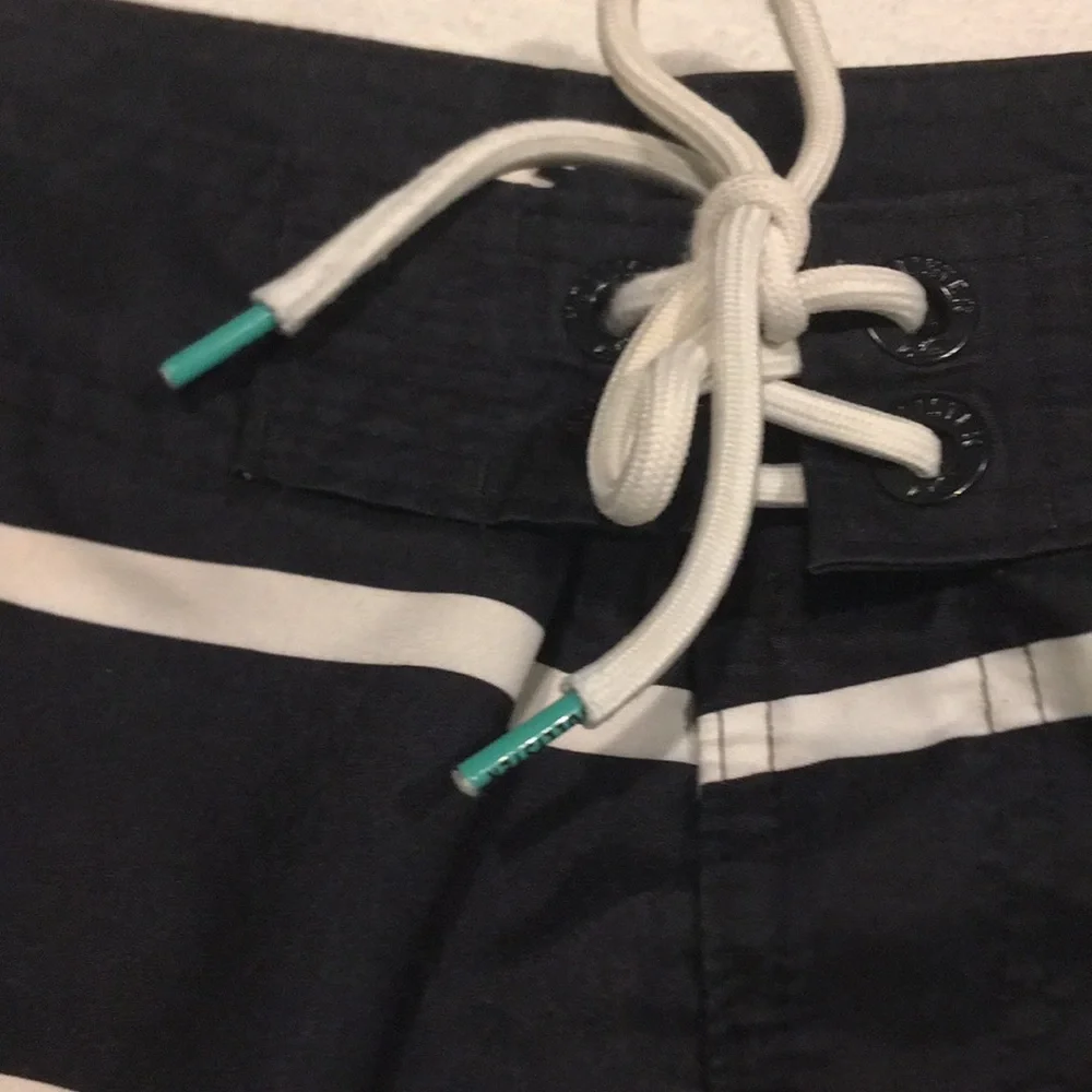 🩷 Hollister Board Shorts Black Green White - 34